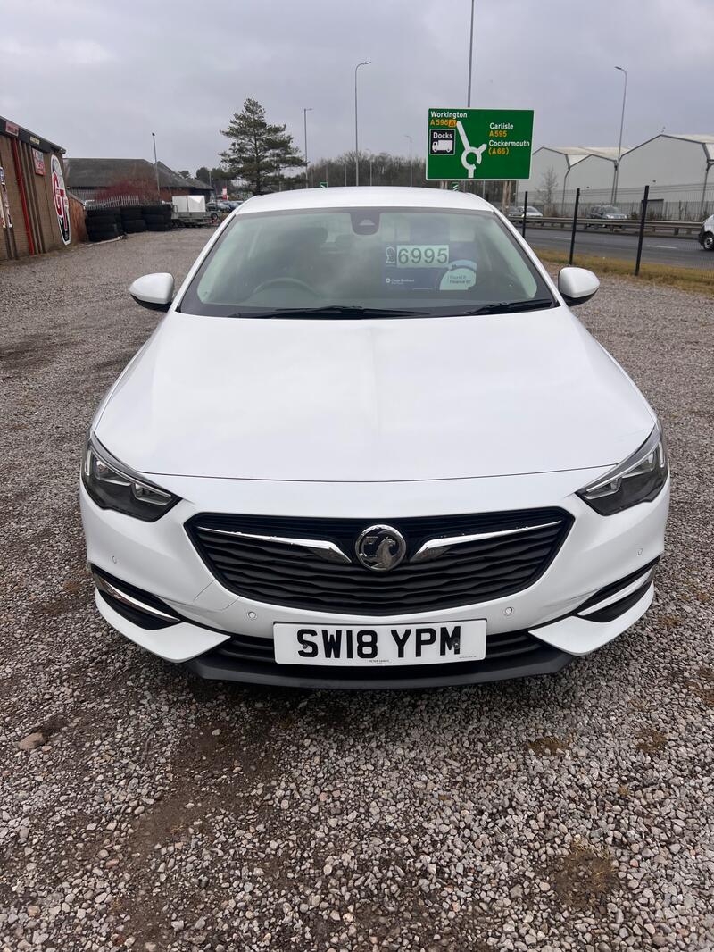 VAUXHALL INSIGNIA 1.5 i Turbo Design Nav 2018