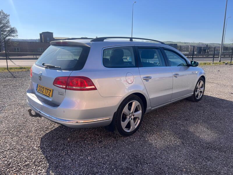 VOLKSWAGEN PASSAT 2.0 TDI BlueMotion Tech SE 2012