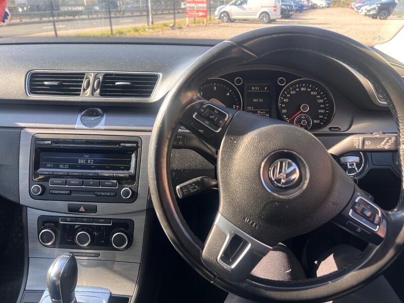 VOLKSWAGEN PASSAT 2.0 TDI BlueMotion Tech SE 2012