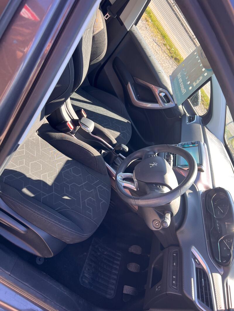PEUGEOT 2008 1.6 e-HDi Active 2014
