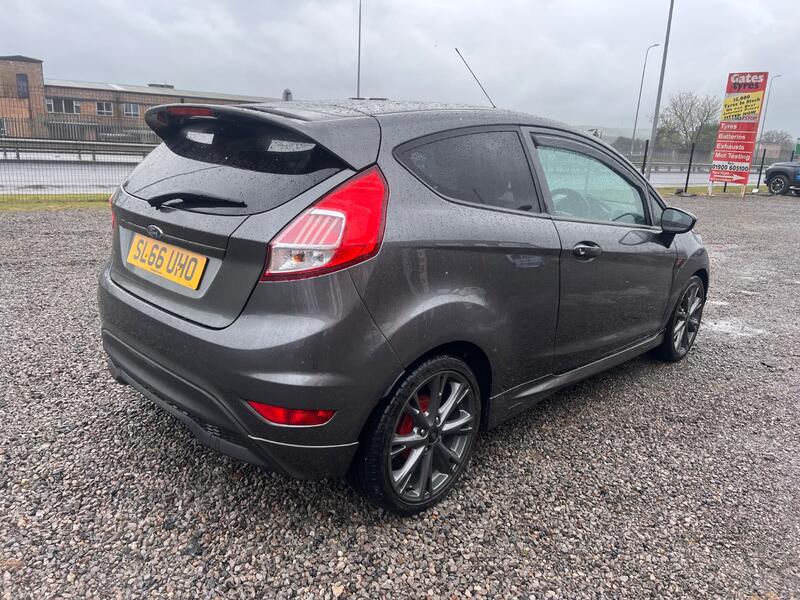 FORD FIESTA 1.0 T EcoBoost ST-Line 2016