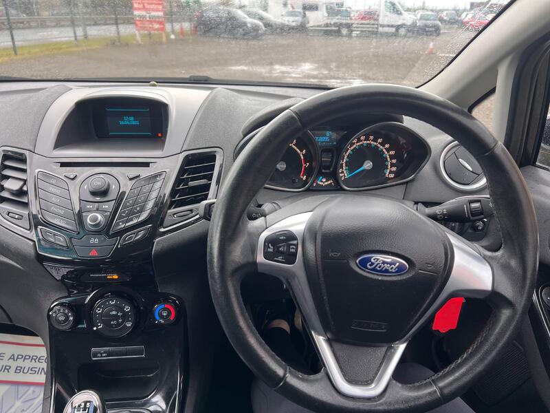 FORD FIESTA 1.0 T EcoBoost Zetec 2014
