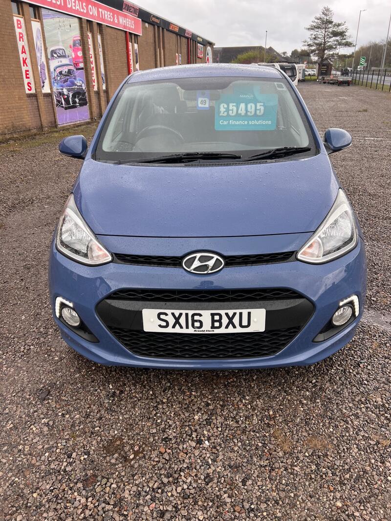 HYUNDAI I10 1.0 Premium 2016