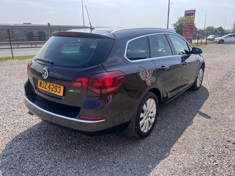 VAUXHALL ASTRA 2.0 CDTi Elite 2014