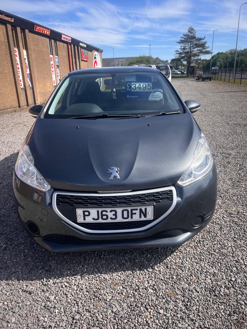 PEUGEOT 208 1.2 VTi Access+ 2013
