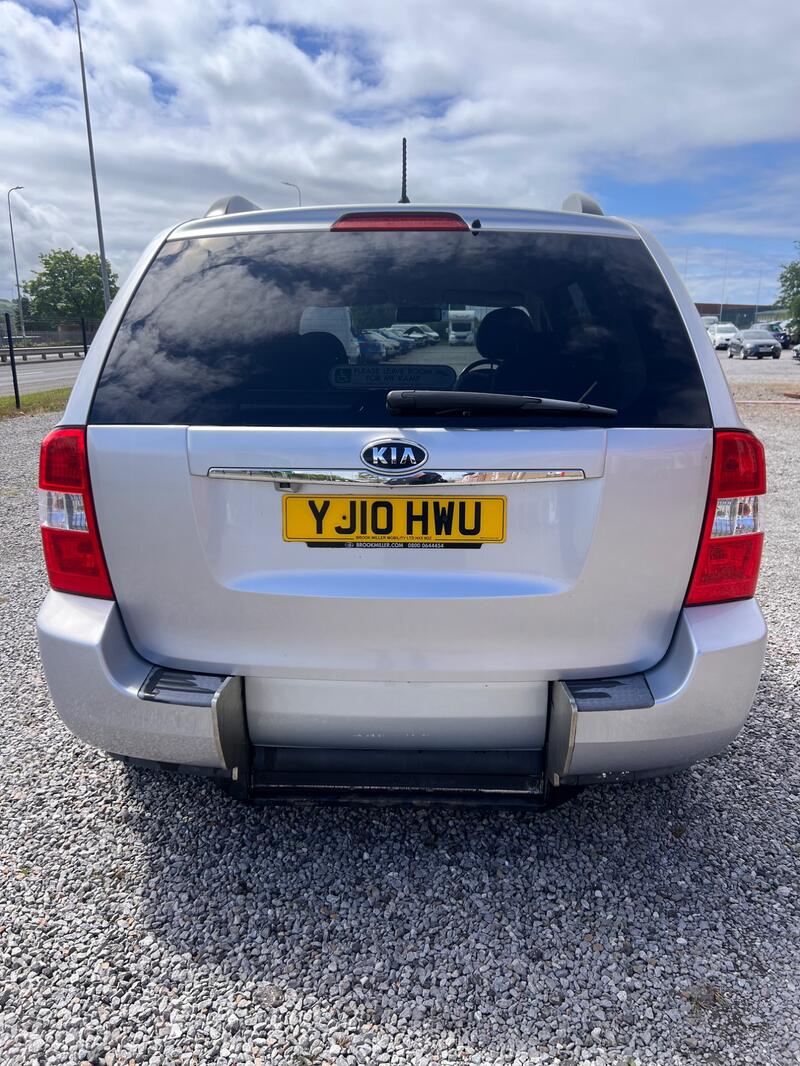 KIA SEDONA 2.2 CRDi 2 2010
